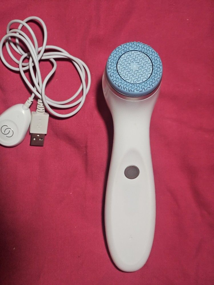 New Skin Age LOC LumaSpa