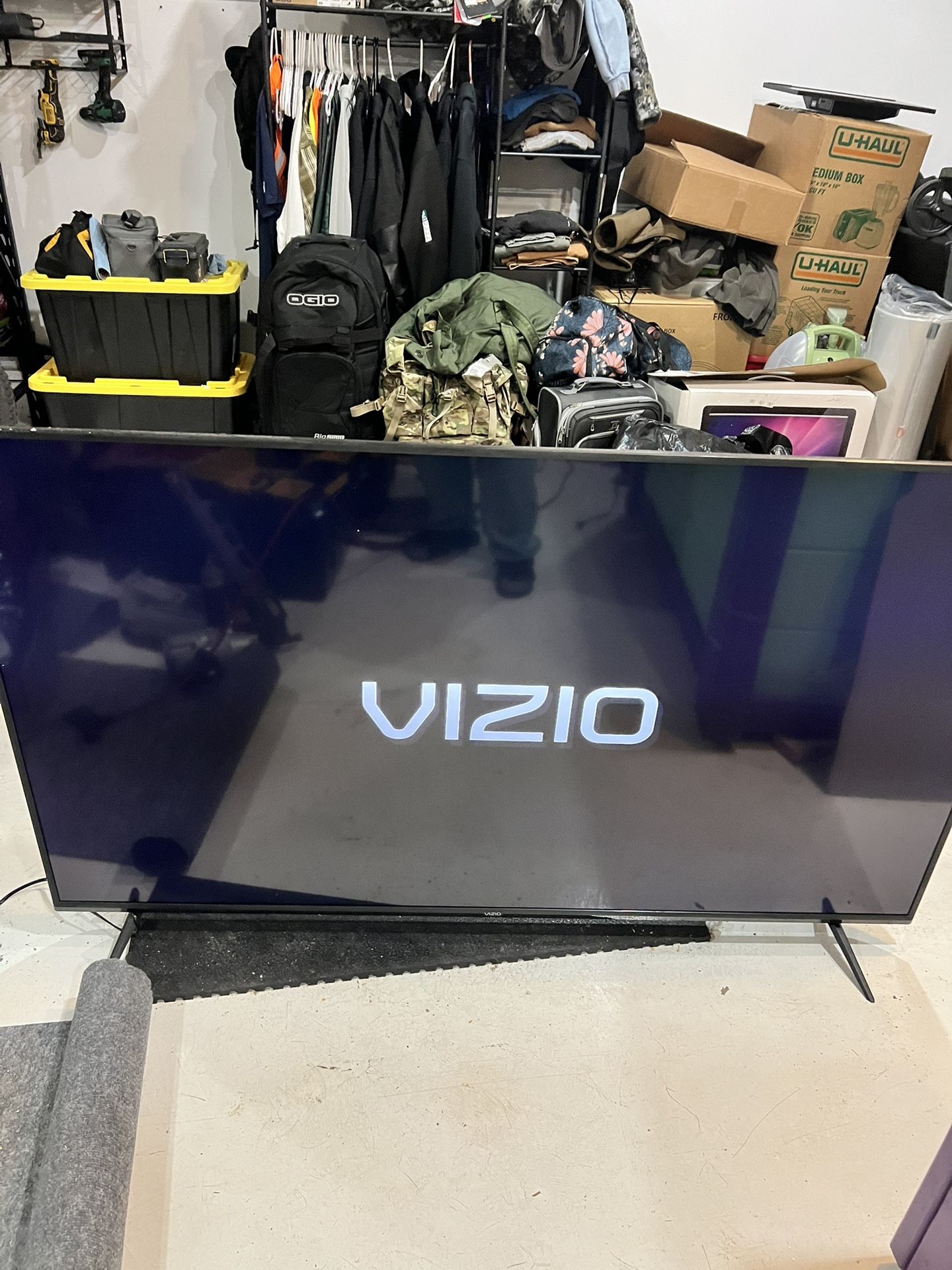 70" 4K UHD
