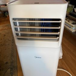 5000 Btu Portable Air Conditioner/ No Remote And Look At The Pictures And Read The Description 