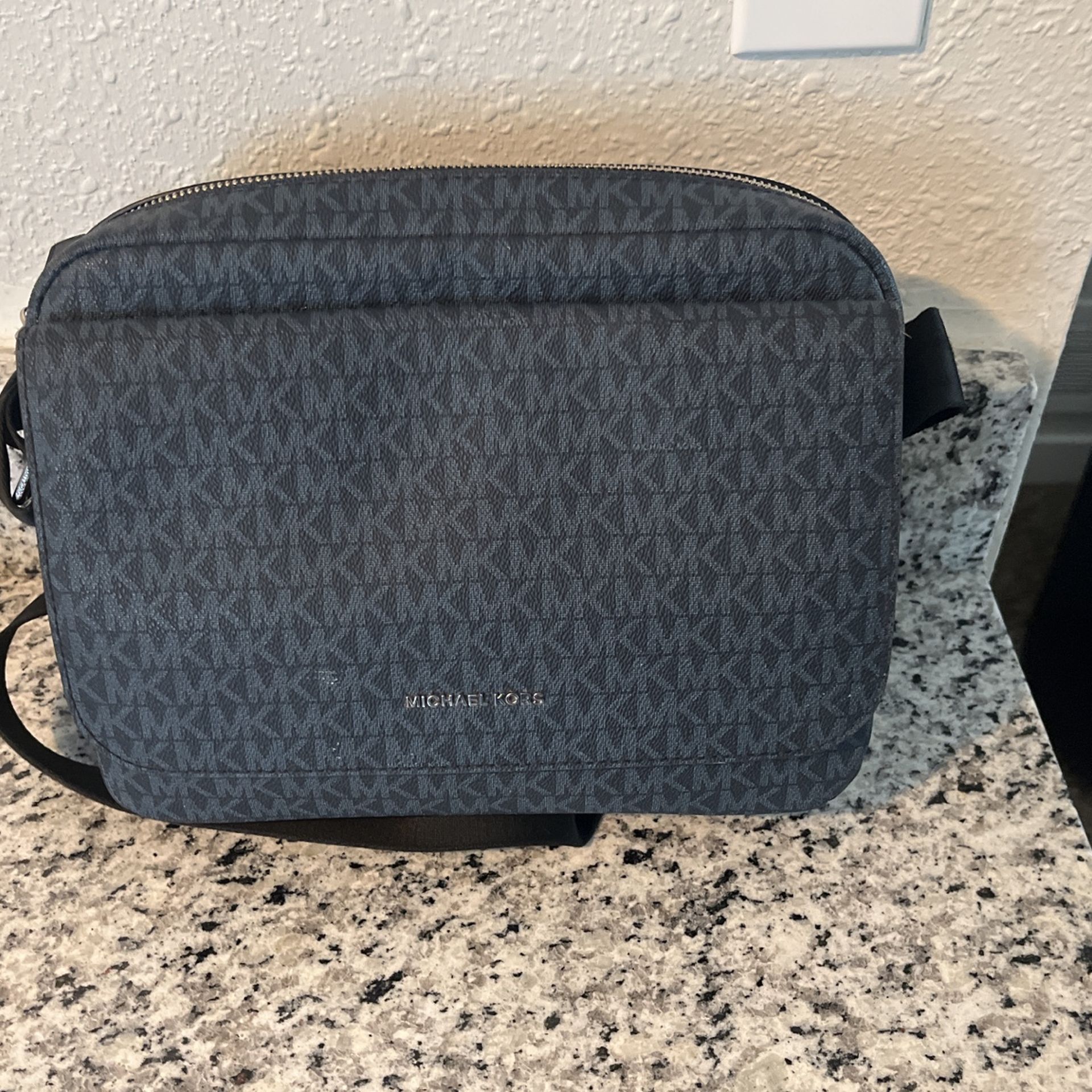 Micheal Kors Men’s Bag