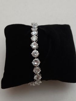 Sterling Jewelry.  Beautiful Sterling Bracelet.