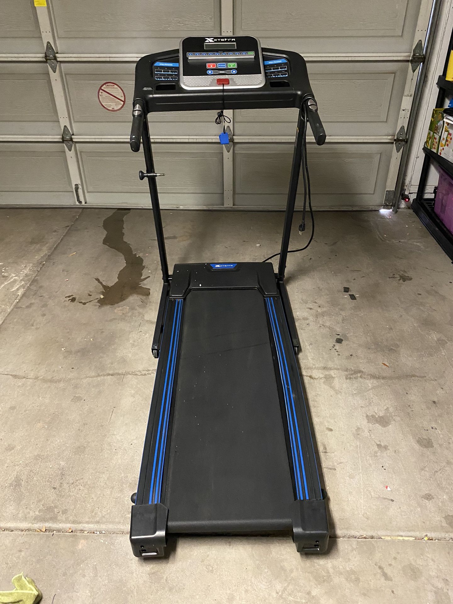 Xterra TR150 Folding Treadmill