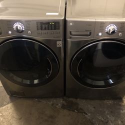 LG Washer and Gas Dryer Set