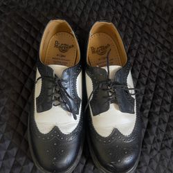 Vintage Dr Martins 3989/34 👞