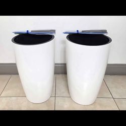 ** NEW LOW PRICE ** PAIR of 22" White Resin Planters (with Water Level Monitoring) @ Lasting Creations