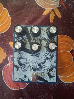 Twilight Electronics Plague v3 Distortion Fuzz Pedal