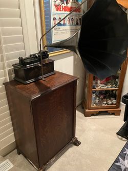 Edison Home Phonograph with Cabinet 