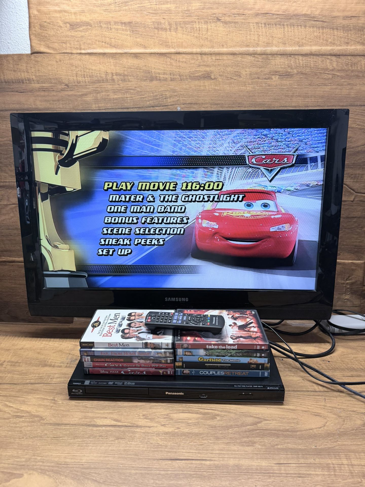 Samsung 32” LCD TV, Panasonic Blu-Ray Player & a Stack of Movies