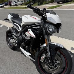 2019 Triumph Street Triple RS