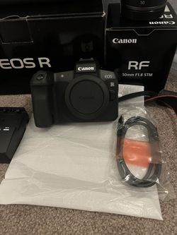 New Canon EOS R Bundle