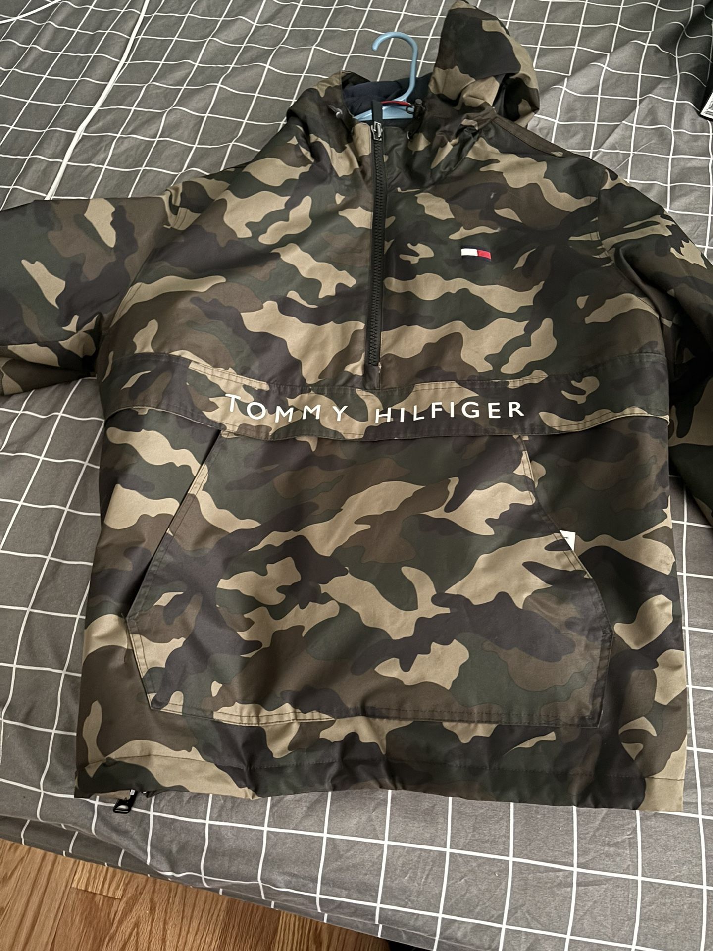 Tommy Hilfiger jacket a size extra large