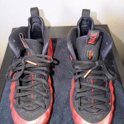 Foamposite (Size 8.5)