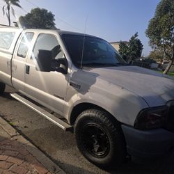 2004 Ford E-250