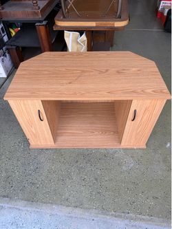 Small corner table, small tv stand