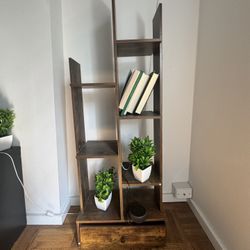 Bookshelf 