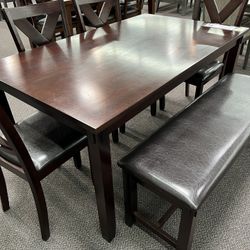 Comedor De Madera Nuevo En Caja