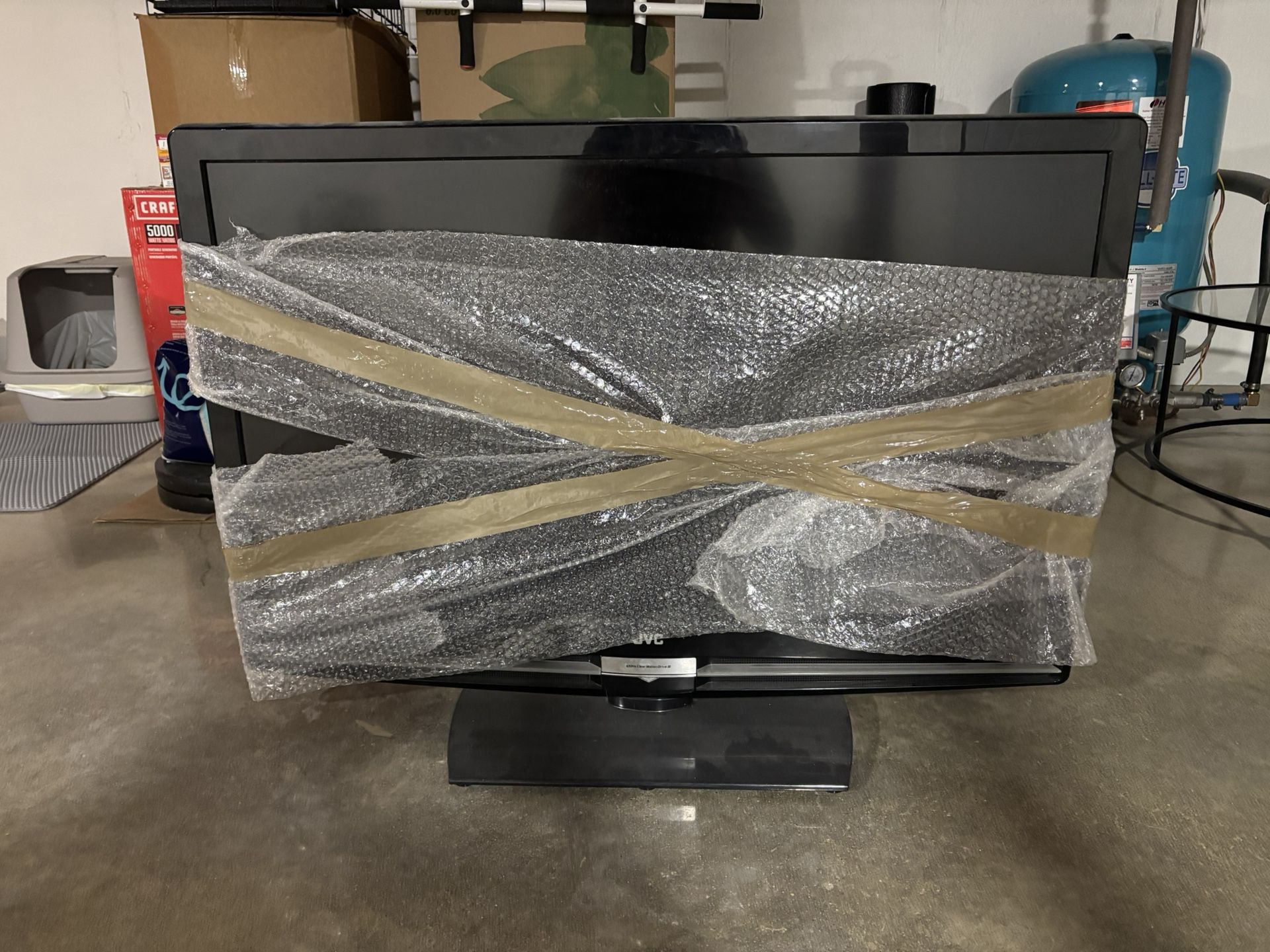 40” JVC TV