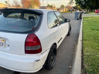 2000 Honda Civic Hatchback DX – Manual – Clean Title – Project Car