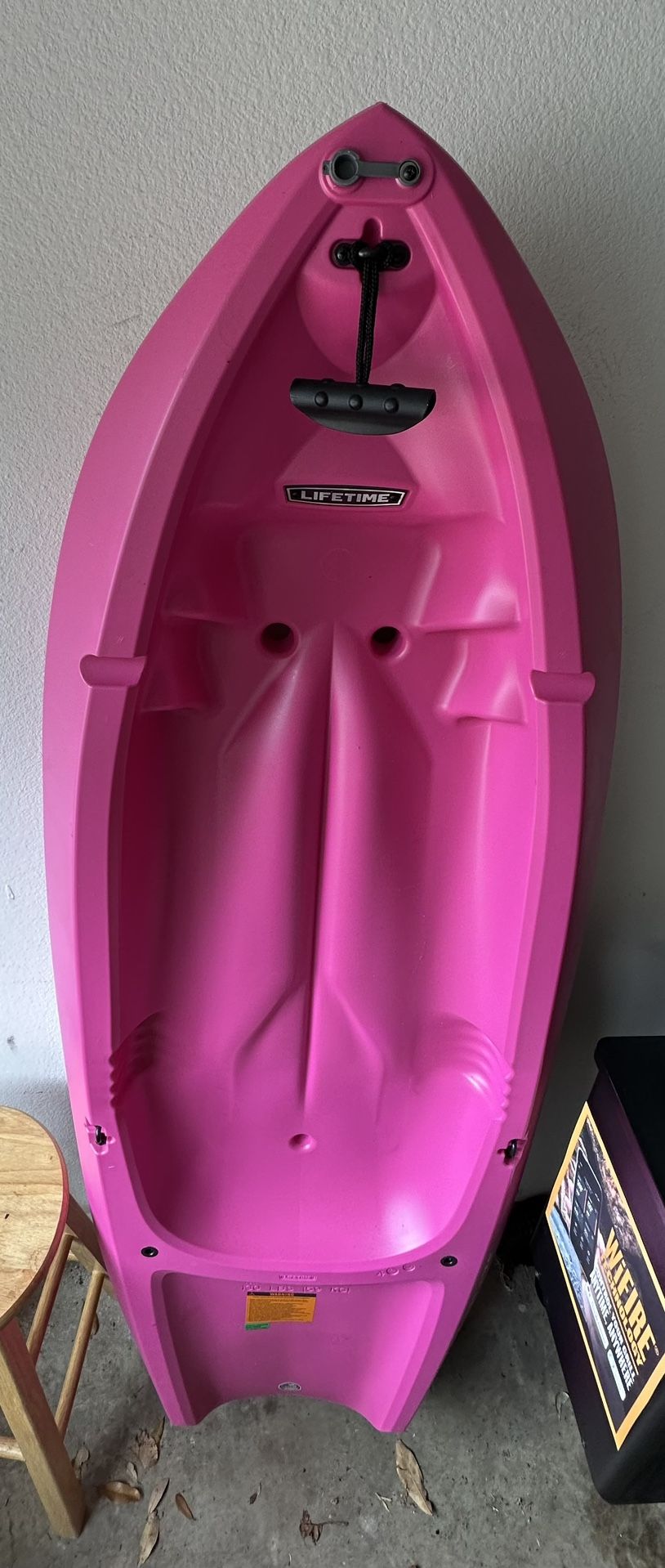Lifetime Wave 6 ft Youth Kayak, Pink-NEW NEVER USED-with PADDLE
