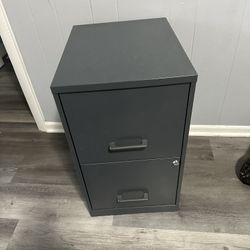 File Cabinet (With Key)