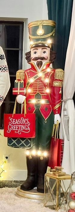 Nutcracker with lights perfect condition