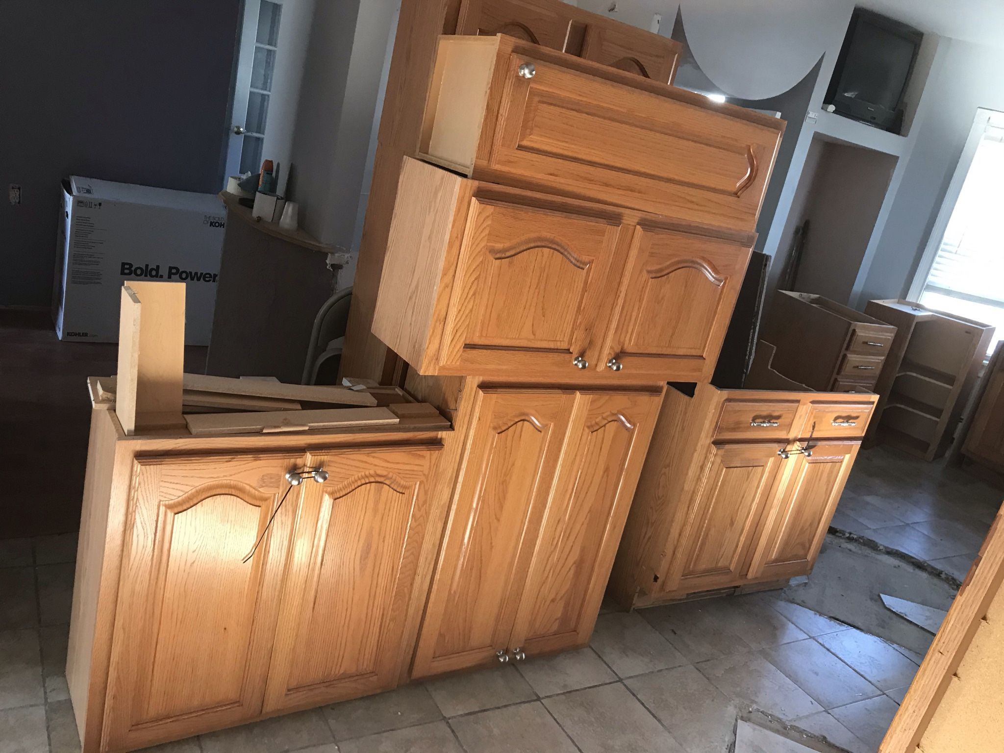 RealOak kitchen Cabnets
