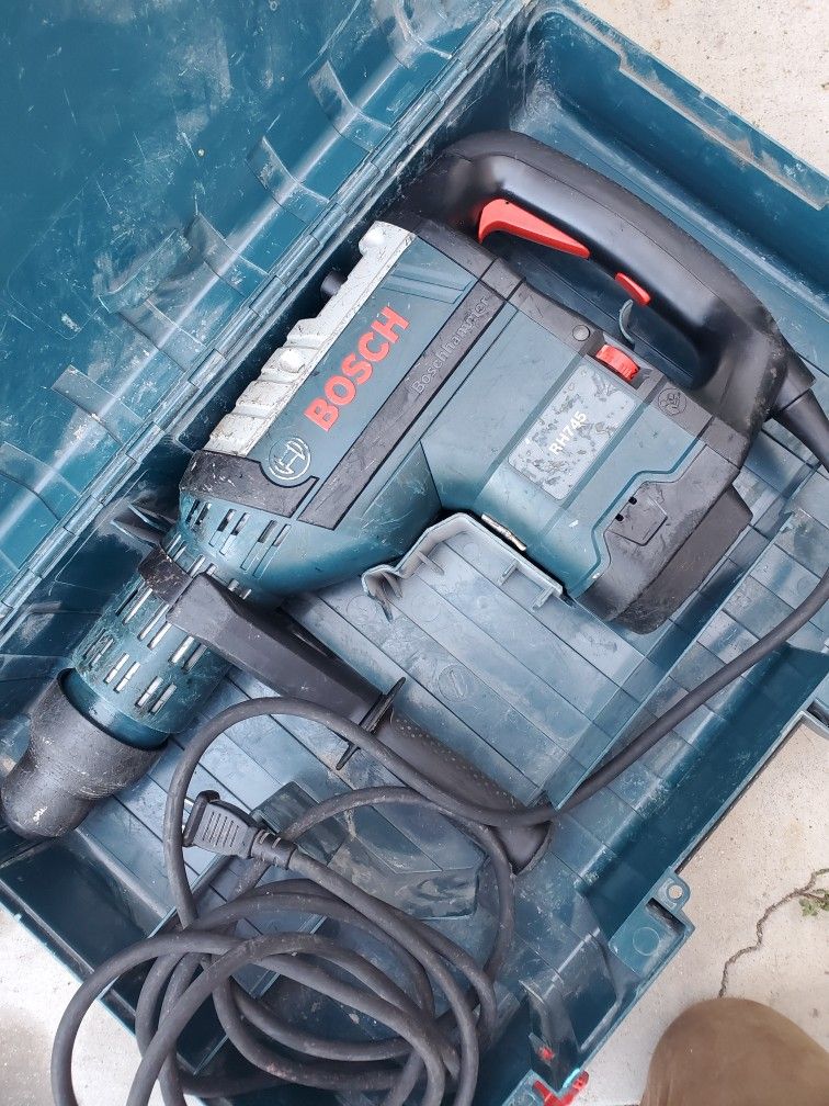 Bosch Rh745 Sds Max Rotoryhammer 