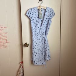 Wrap Around Dress, Light Blue Dree, Dress, XS Dress, Divided H&M Dress, Blue Dress, Floral Dress, Summer Dress, Floral Summer Dress, Blue Flora Dress
