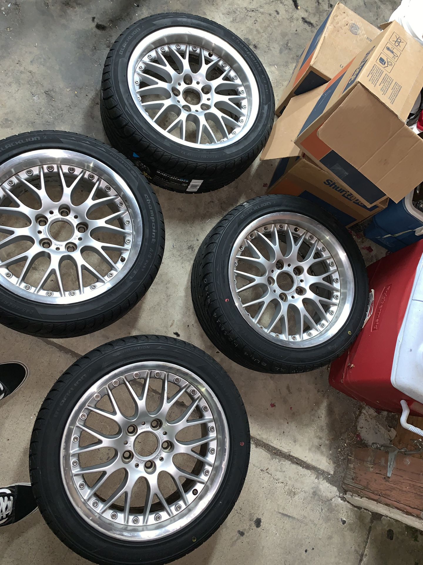 Bbs Bmw rims 17x8 Comes with new tires