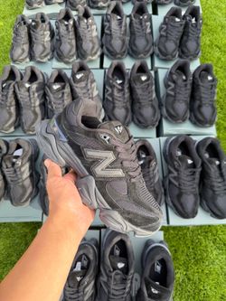NEW BALANCE 9060 TRIPLE BLACK