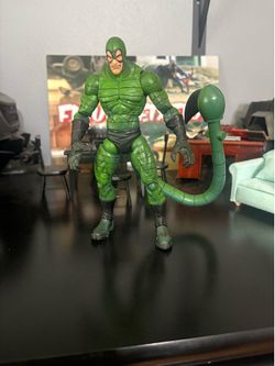 Toybiz Marvel Legends Scorpion