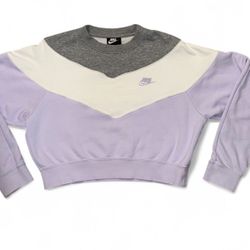 Nike Purple and Grey Cropped Sweatshirt  Excellent Condition  Size Small  If you have any questions about sizing or shipping pls feel free to reach ou