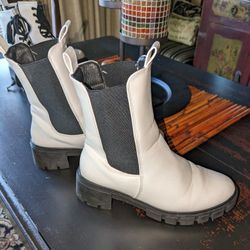  Women's White Mid Calf Boots