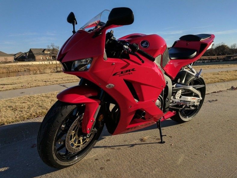 Photo 2010 Honda CBR