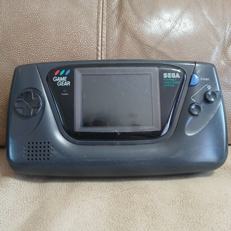 Sega gamegear game gear for parts or repair