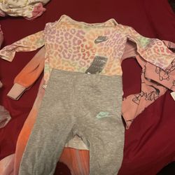 BABY GIRL CLOTHES & PAMPERS 