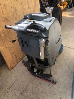 Betco Battery Op floor unit $7k new $1800 obo