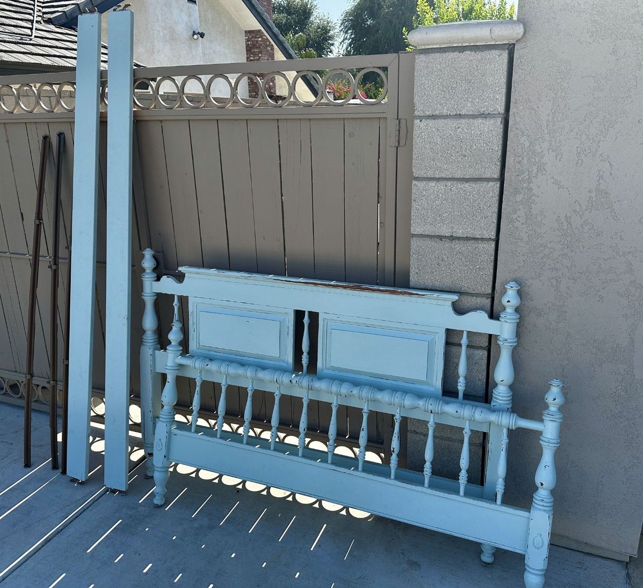 Vintage Queen Headboard Bed frame FREE