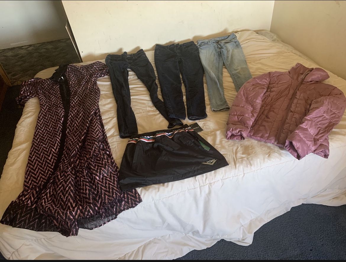 Women Zara Dress Size Small Women Forever 21 Skirt Size Small Women American Eagle Stretch Jeans Size 0 And Women Kenneth Cole Jacket Size Medium ever