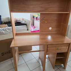 Mueble de computadora (gratis)