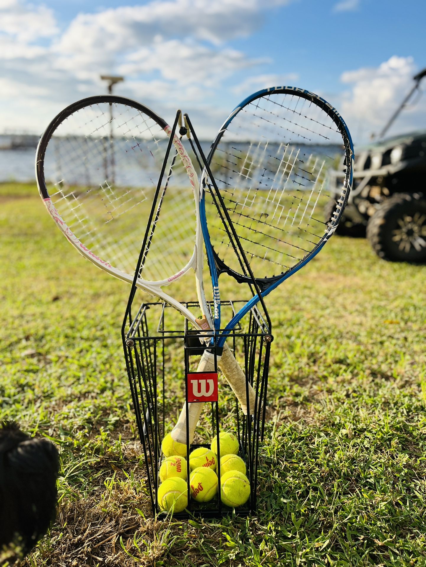 πΎ Wilson Tennis Starter Kit β 2 Rackets + Hopper + Balls πβ¨