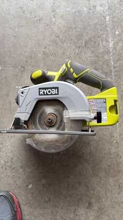 RYOBI ONE+ 18V 5½” Circular Saw with Laser – P506