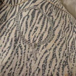 Cuban Link Cross Chain