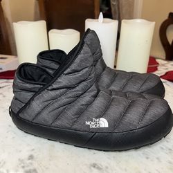 Women’s Thermoball Traction Booties sz 8