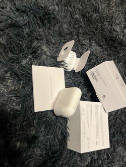 Apple AirPods Pro with Charging Case