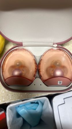 Momcozy air 1 Breast pump