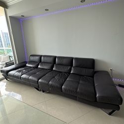 Nicolletti leather sofa- excellent Quality
