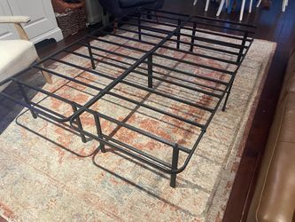 Zinus Full bed frame, Easy assembl