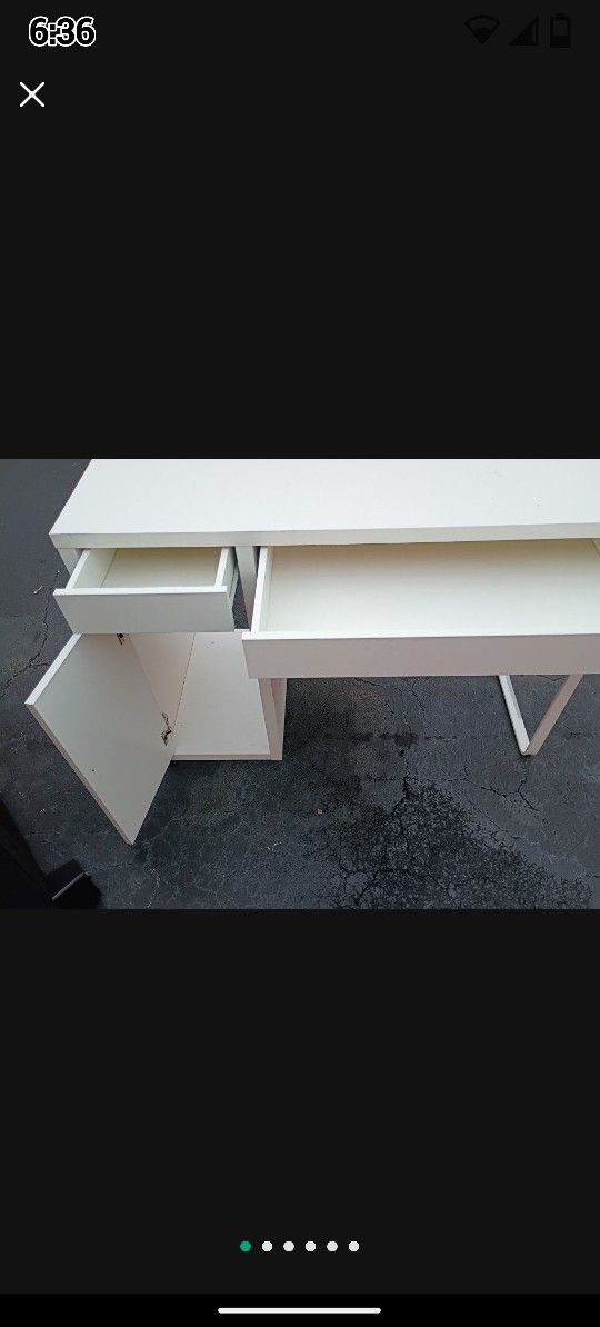 White Desk