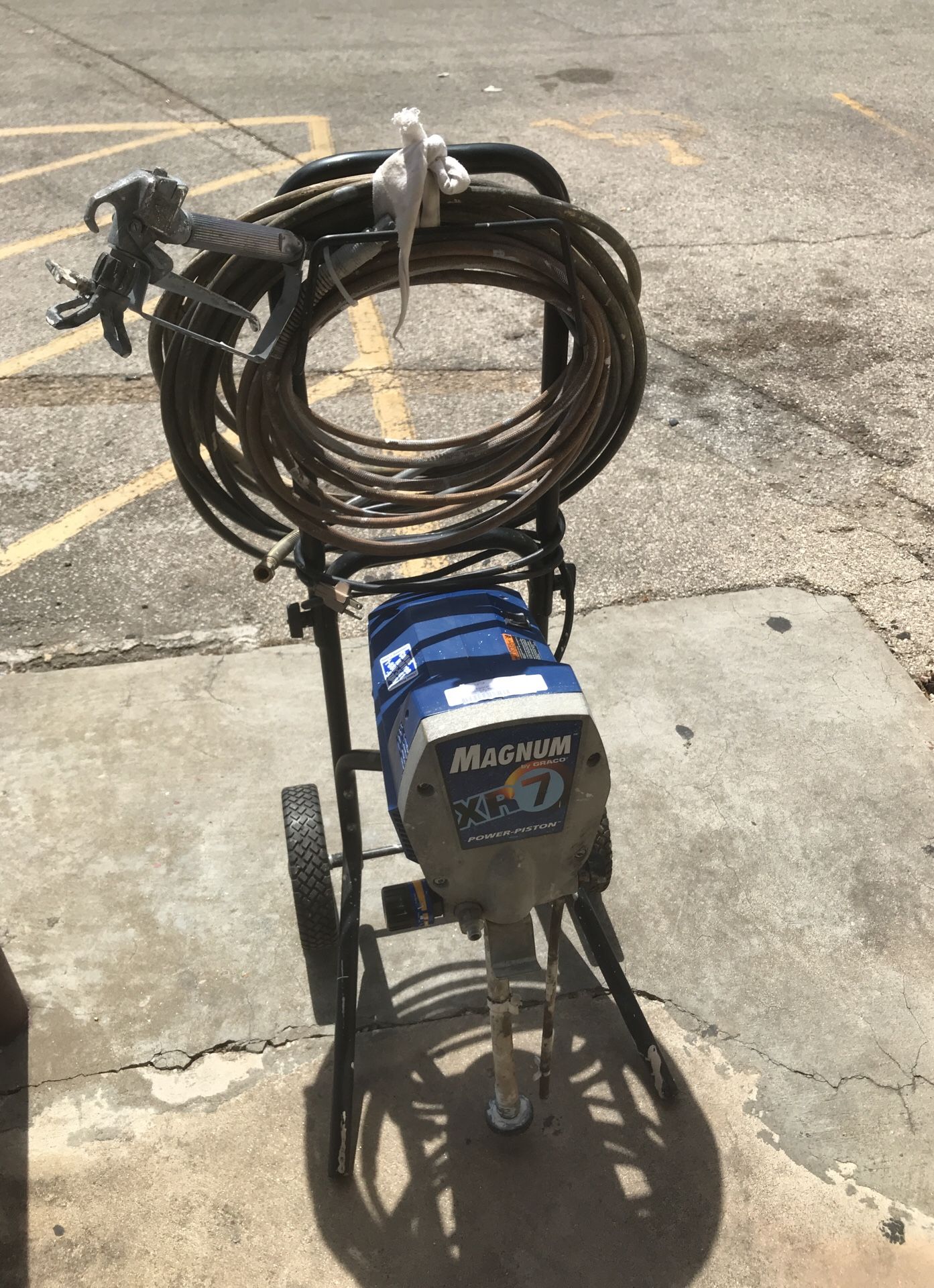 Magnum graco XR7 power piston paint sprayer